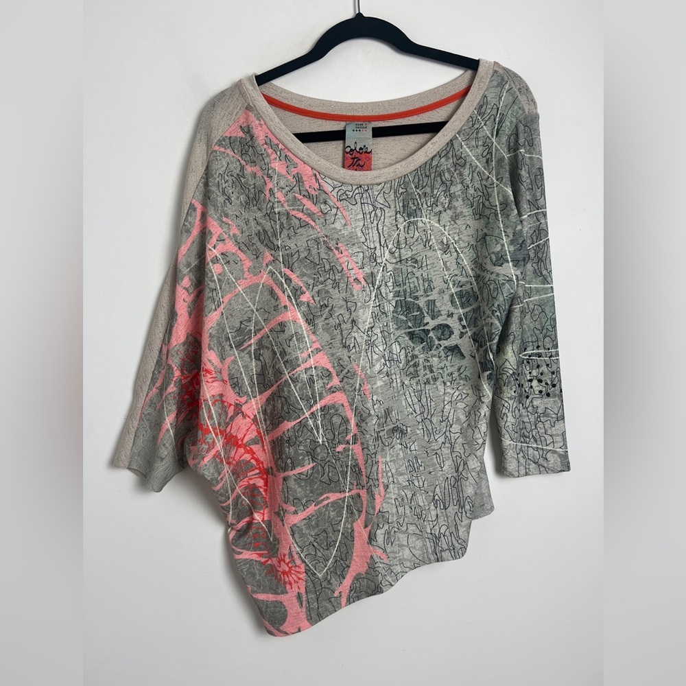 VOLT Design Size 6 Sage & Pink Abstract‎ Art Design Asymmetrical Hem Tunic Top